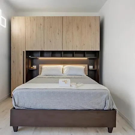 Apartment Bilocale Expodetergo, Linate, M4, Fabrique *